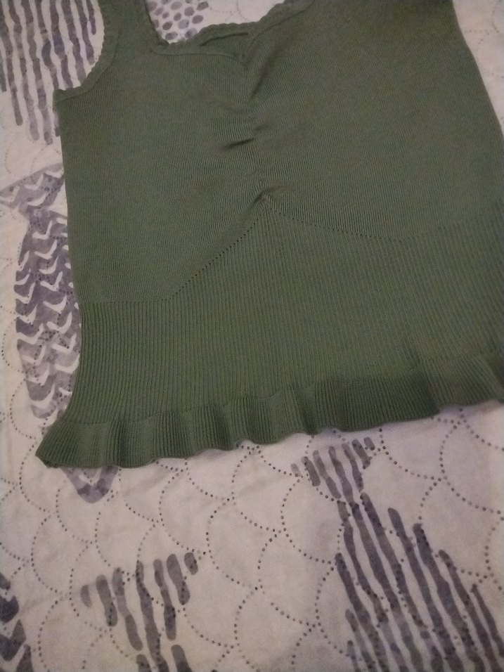 Soft Yeşil Crop - Görsel 3