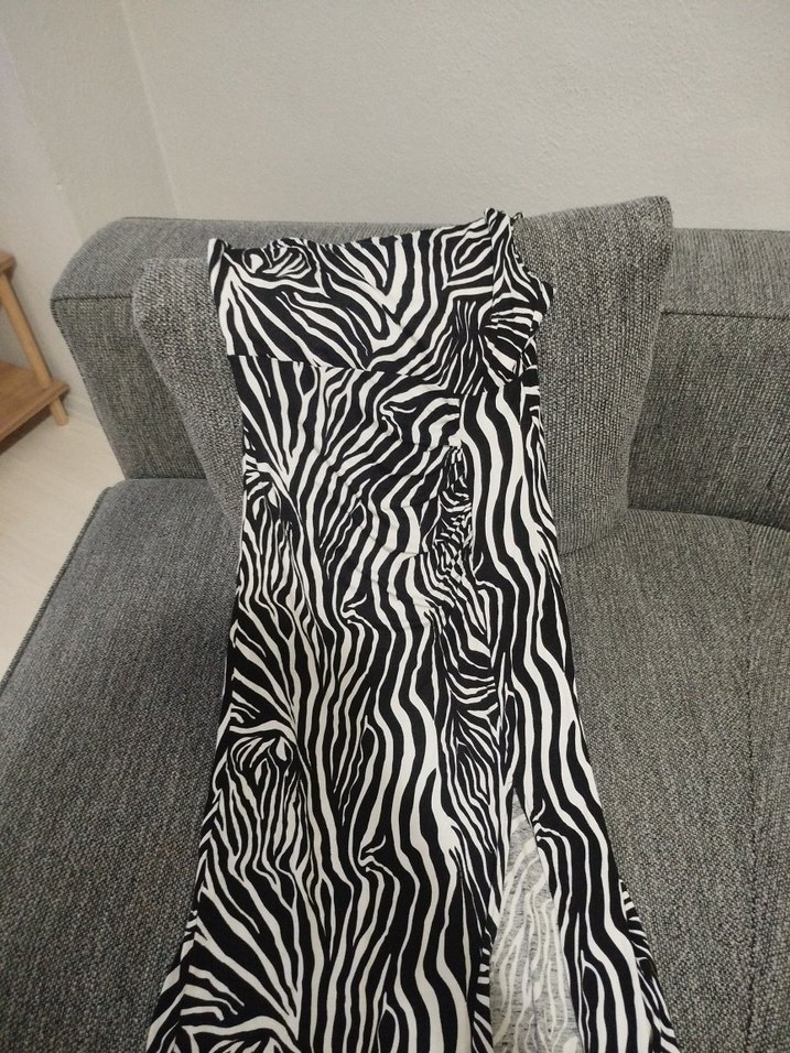 Zebra Desenli Uzun Elbise - Görsel 2