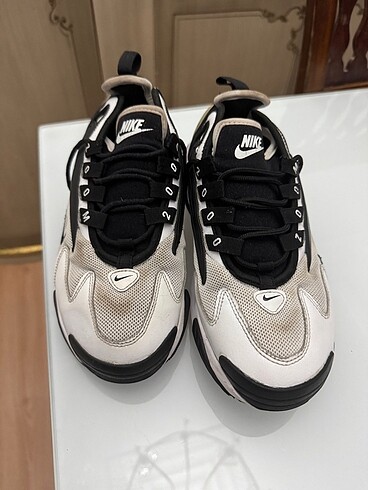 Nike Zoom 2000