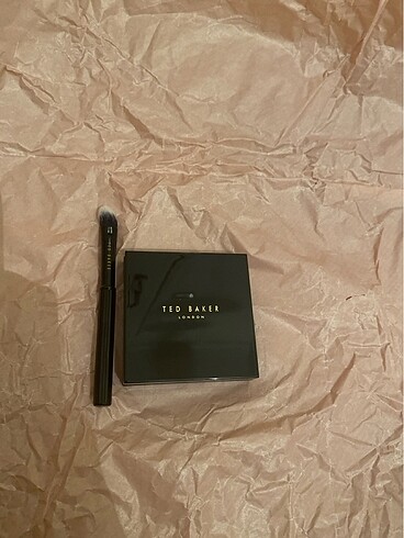 Ted Baker Far Paleti