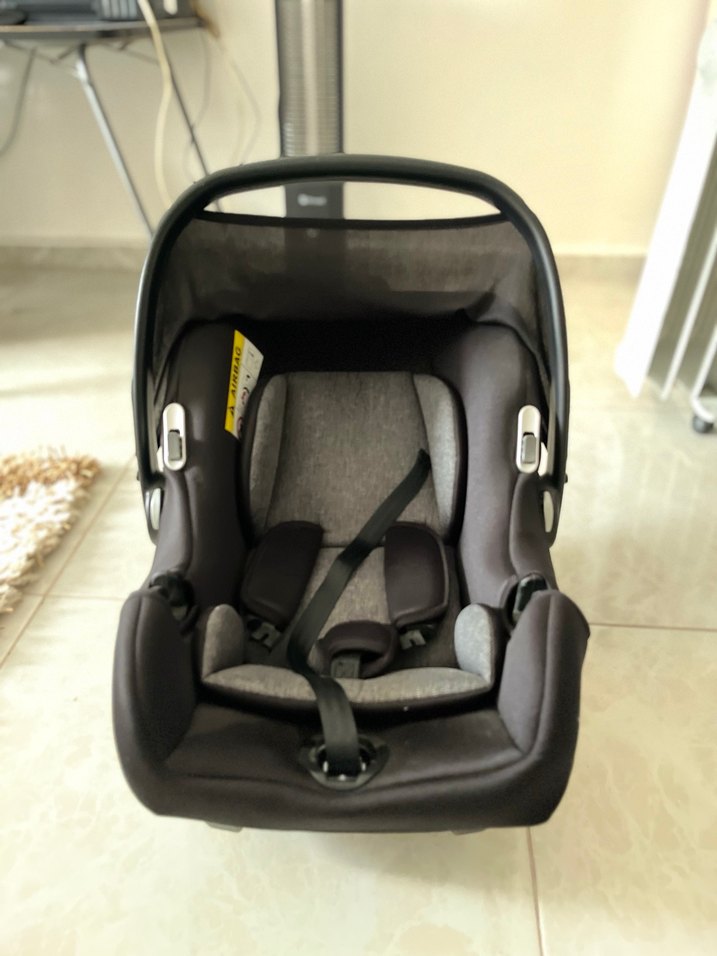 Siyah ve Gri Bebek Oto Koltuğu - Görsel 3