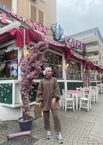 Camel Renkli Yüksek Yakalı Kadın Takım