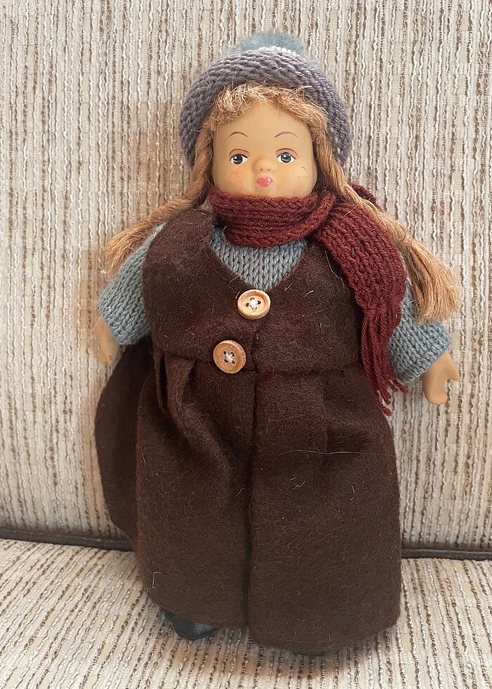 Alman yapımı taş bebek - Görsel 3