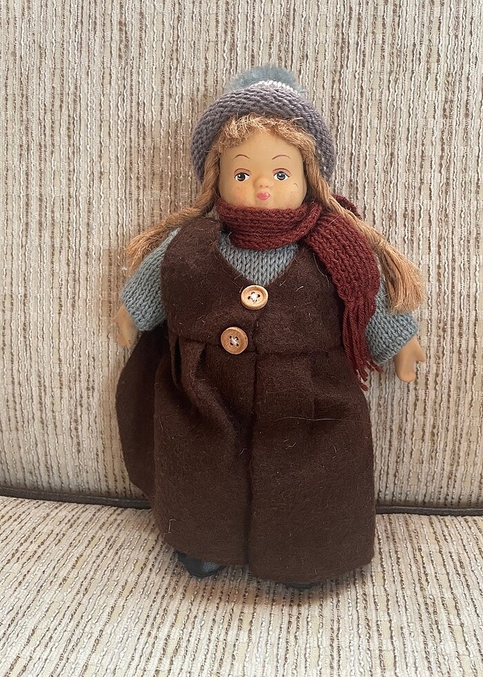 Alman yapımı taş bebek - Görsel 4