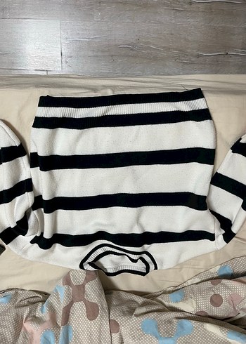 Kadın Siyah Beyaz Çizgili Triko Kazak - Görsel 3