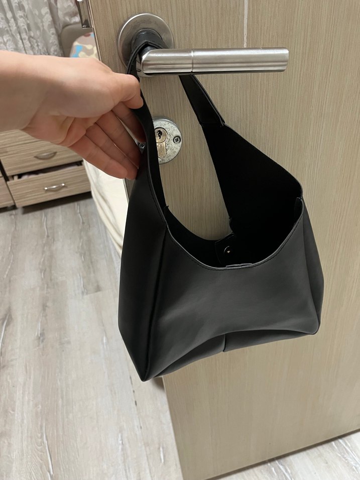 Siyah Deri Kadın Çanta - Görsel 3