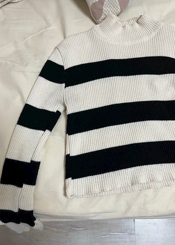 Boğazlı Çizgili Kadın Kazak - Görsel 3