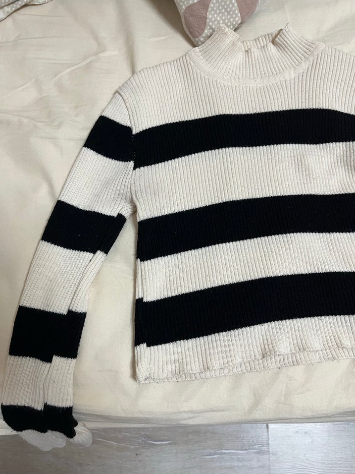 Boğazlı Çizgili Kadın Kazak - Görsel 3