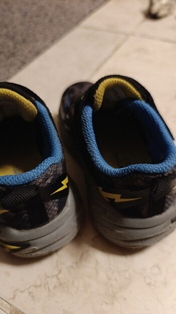 23 Beden siyah Renk Skechers Erkek çocuk spor ayakkabısı