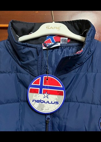 Columbia XXL beden (2XL) sıfır orjinal mont.Norvecten geldi.