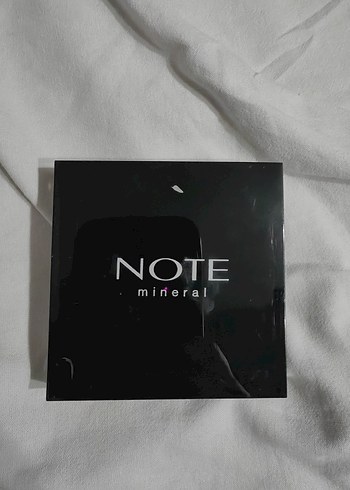 Note Mineral Powder 01 mat bitişli pudra - Görsel 4