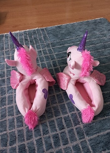 29 Beden pembe Renk Pony'li panduf