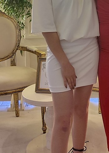 Zara Beyaz Kısa Kollu Mini Elbise