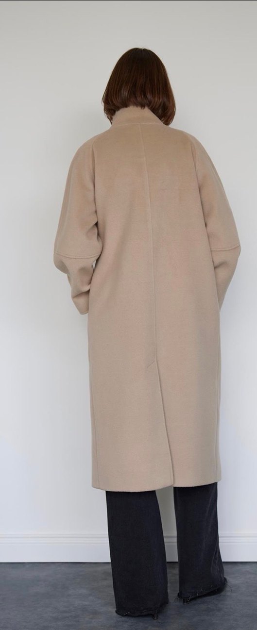 Düğmeli Bej Uzun Kaban - Görsel 5