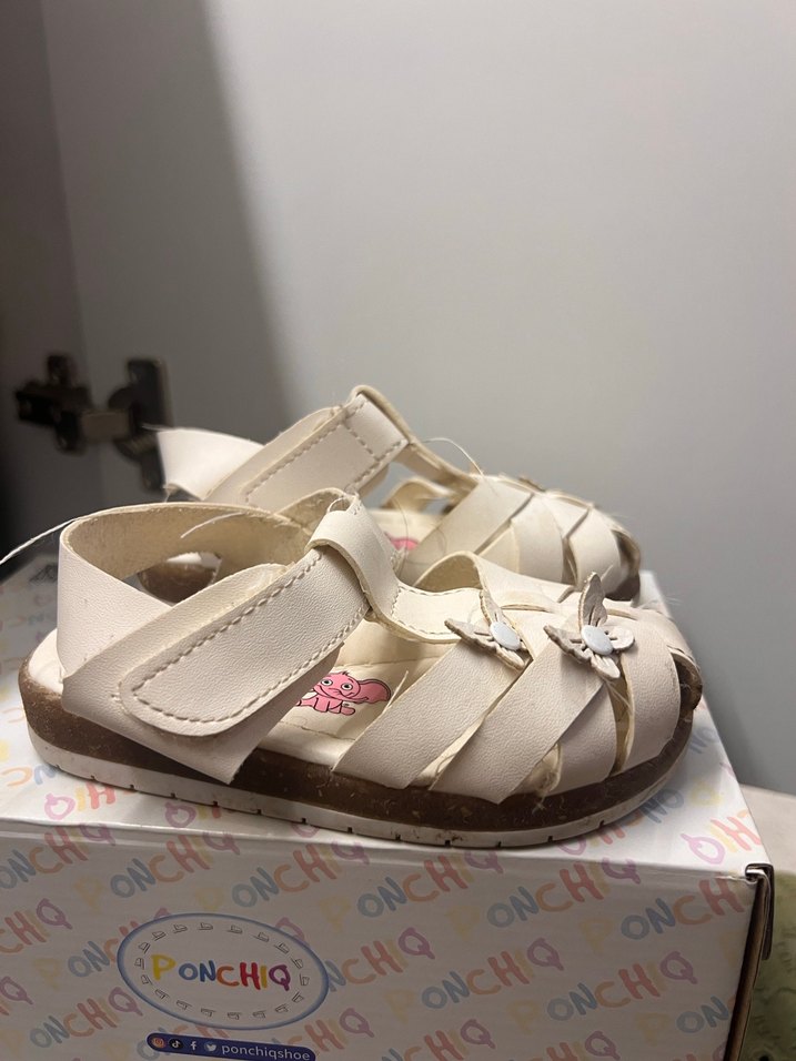 Kız Çocuk Beyaz Tokalı Nakışlı sandalet ortopedik defi - Görsel 3