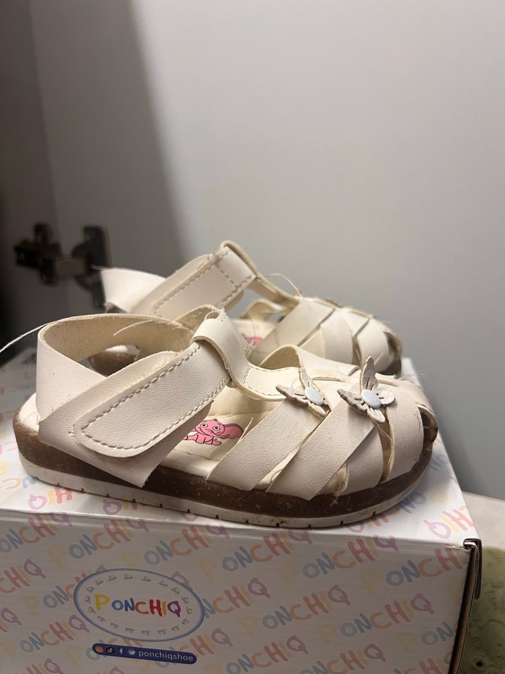 Kız Çocuk Beyaz Tokalı Nakışlı sandalet ortopedik defi - Görsel 2