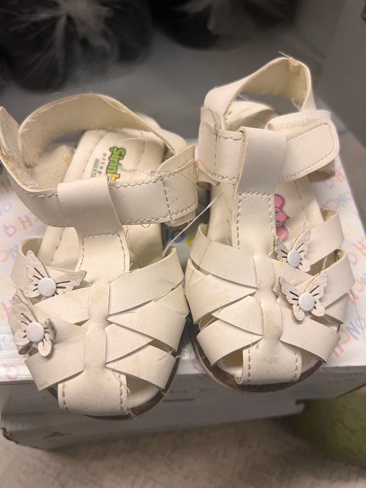Kız Çocuk Beyaz Tokalı Nakışlı sandalet ortopedik defi - Görsel 5