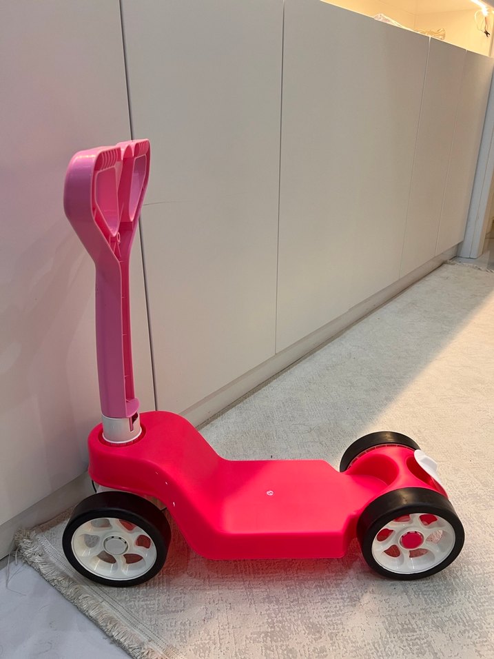 Pembe Çocuk Scooter'ı - Görsel 2
