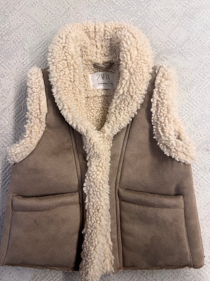 Kız Çocuk Kürklü Bej Yelek - Görsel 5