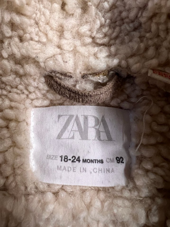 Kız Çocuk Kürklü Bej Yelek - Görsel 3