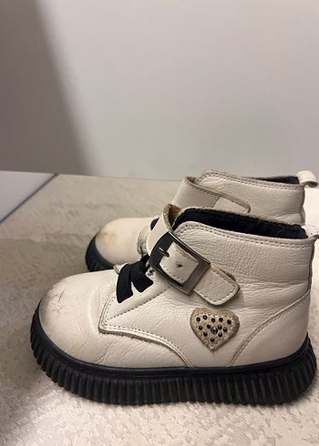 Ortopedik Kız çocuk kalpli bot - Görsel 3