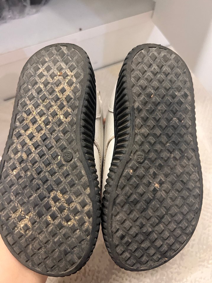 Ortopedik Kız çocuk kalpli bot - Görsel 4