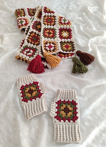 Motif atkı ve eldiven