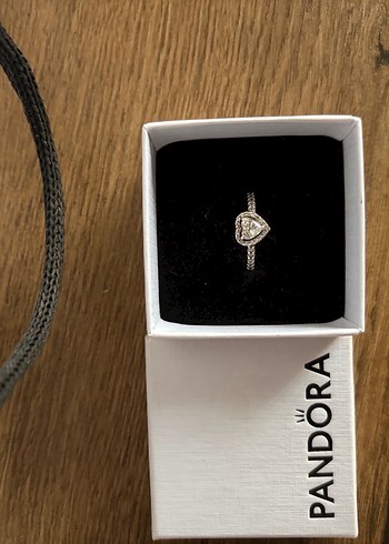 pandora tasli kalp yüzük - Görsel 3