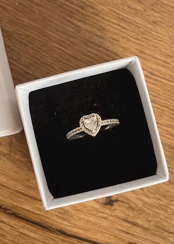 pandora tasli kalp yüzük - Görsel 4