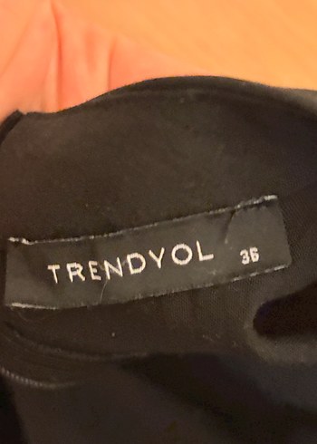 Siyah Uzun Salaş Fırfırlı Kolsuz Elbise Trendyol - Görsel 2