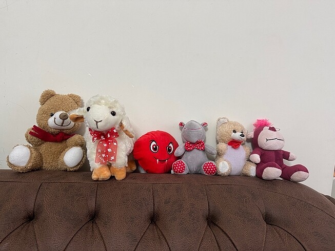 6 peluş oyuncak