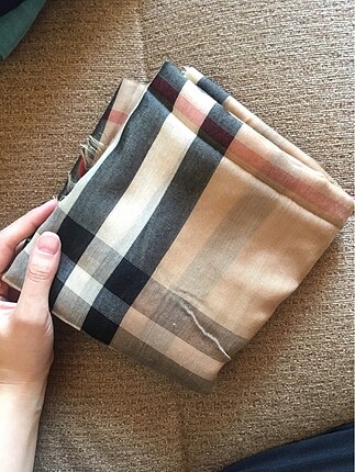 Burberry şal