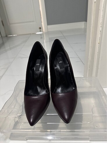 Elle Stiletto