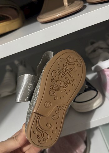 Gri Fiyonklu Kız Babet Ayakkabı - Görsel 3