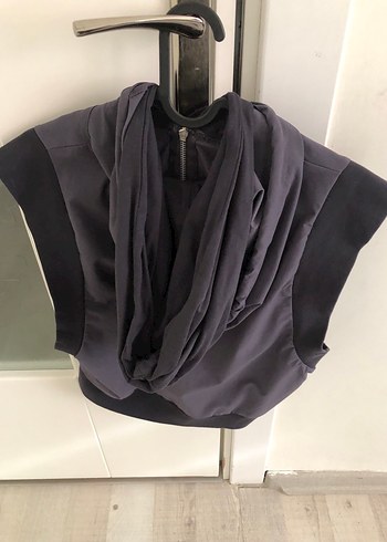 Gri Kapüşonlu Fermuarlı Spor Yelek - Görsel 2