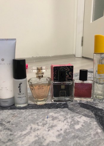 Çok Renkli Makyaj Ürünleri Seti - Görsel 3