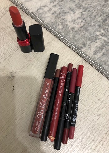 Çok Renkli Makyaj Ürünleri Seti - Görsel 10