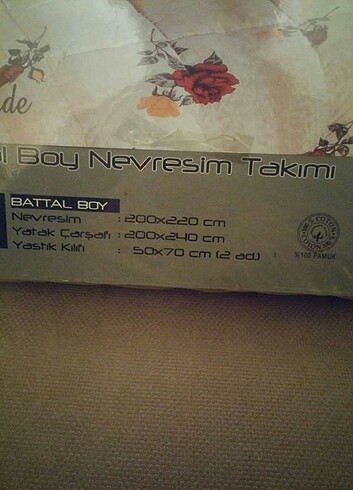 Diğer Paketinde Özinci çift kişilik nevresim takımı