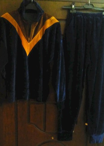 KADIN SALAŞ RAHAT KADİFE EŞOFMAN TAKIMI - Görsel 2