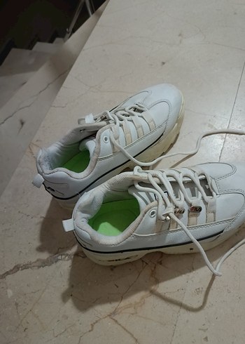 Beyaz Bağcıklı Spor Kadın fila
