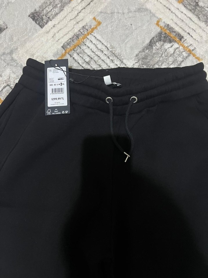 Siyah Rahat Kesim Eşofman Altı - Görsel 2