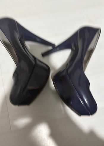 Mavi Parlak Rugan Stiletto Topuklu Kadın Ayakkabı - Görsel 2