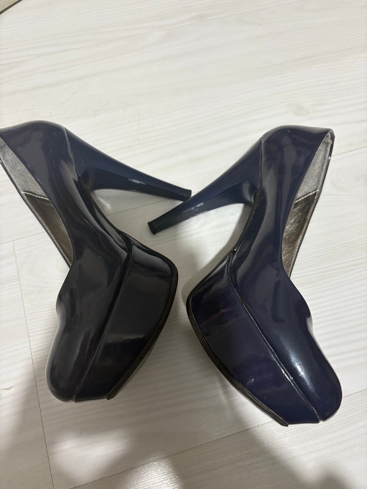 Mavi Parlak Rugan Stiletto Topuklu Kadın Ayakkabı - Görsel 3