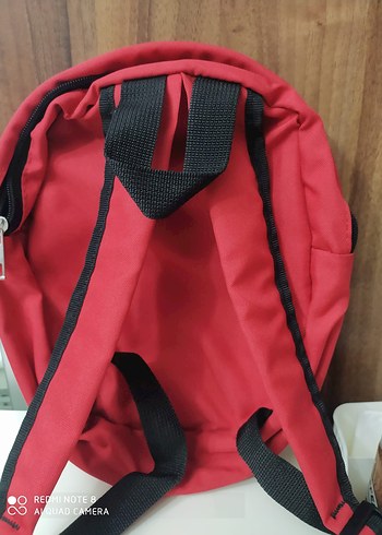 Örümcek Adam Temalı Kırmızı Çocuk Okul Çantası orjinal marvel. - Görsel 3