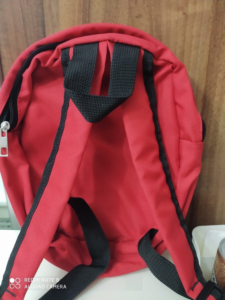 Örümcek Adam Temalı Kırmızı Çocuk Okul Çantası orjinal marvel. - Görsel 3