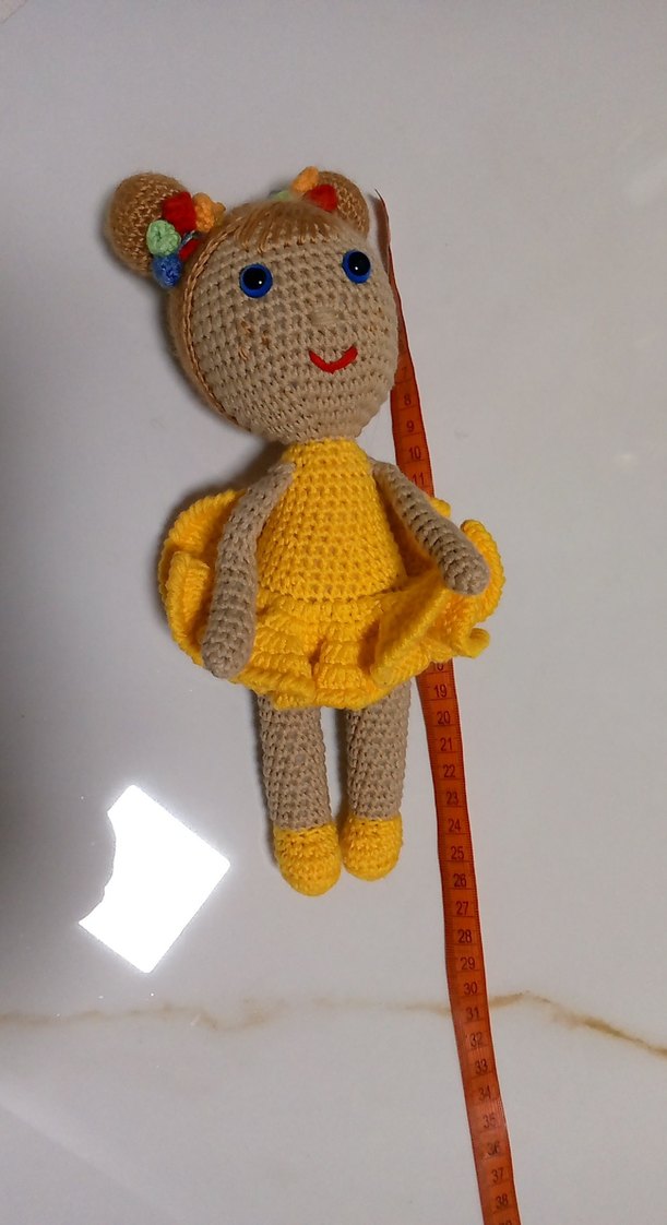 Sarı Renkli Örgü Bebek - Görsel 2