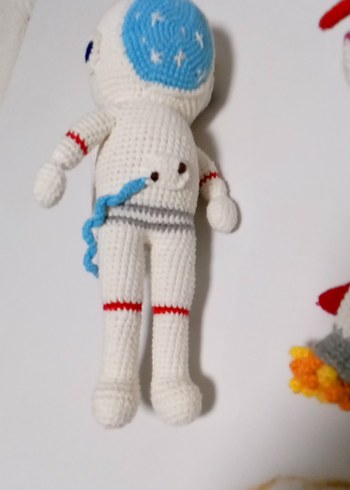 Renkli Beyaz Amigurumi Astronot ve Uzay Araçları - Görsel 5