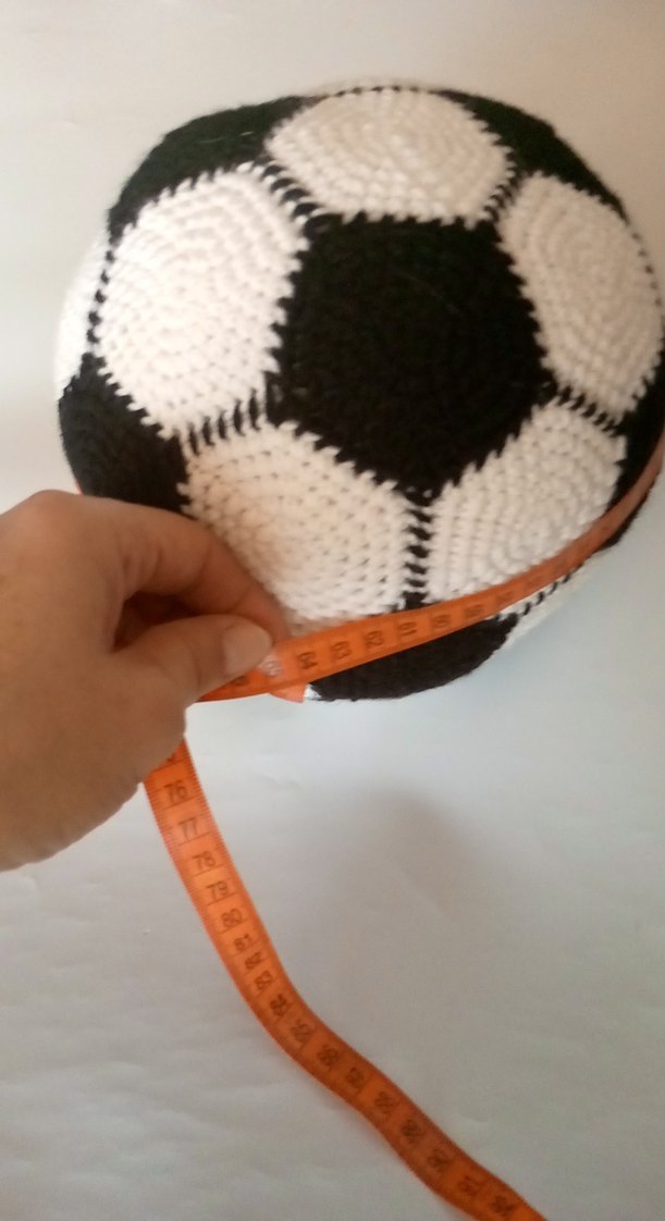 Siyah Beyaz Örgü Taraftar Topu - Görsel 2