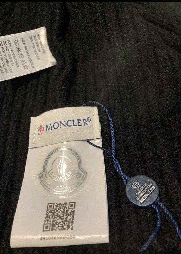 Moncler Bere - Görsel 2
