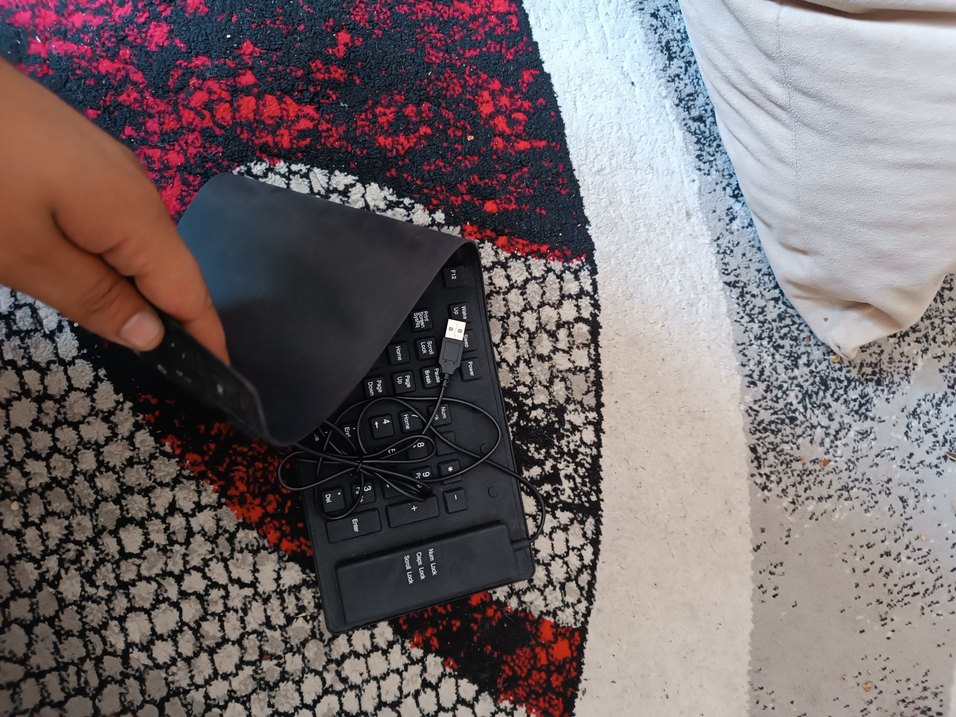 Klavye , katlanabilir , dürülebilir , silikon ve esnek - Görsel 3